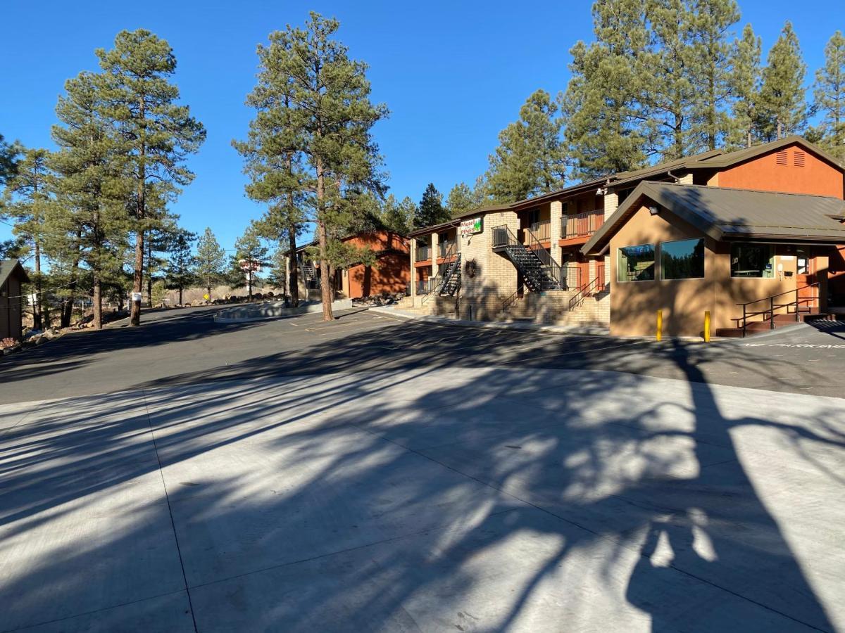 Motel In The Pines Munds Park Exterior foto