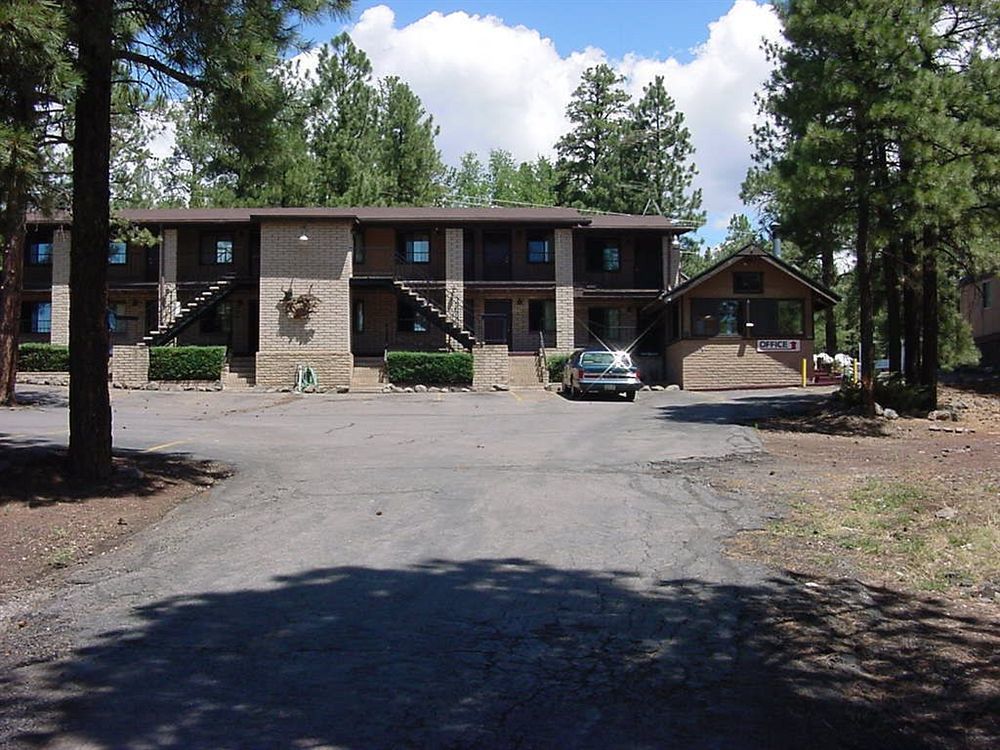 Motel In The Pines Munds Park Exterior foto